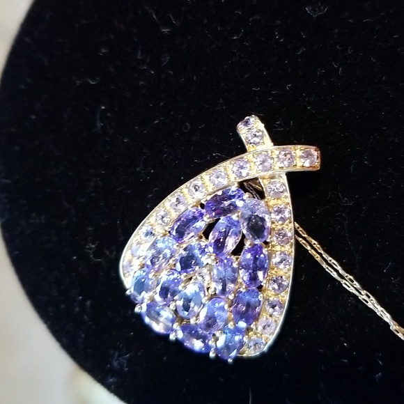 Tanzanite Large Pendant Slide 10kt gold - Picture 7 of 11